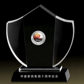 2014年3月：中山市華盛家具集團(tuán)十周年定制純銀紀(jì)念章鑲水晶