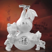 合家幸?；⒓冦y擺件
